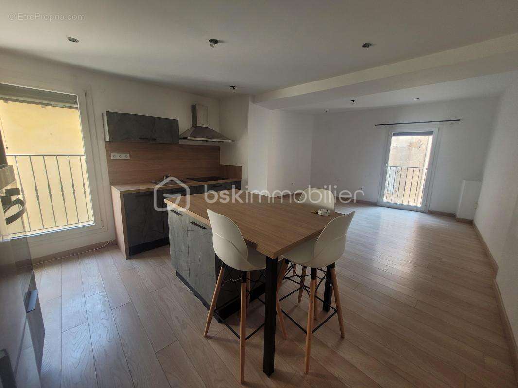 Maison avec terrasse et balcon au cœur de Marguerittes - Calme et confort à votre portée ! - photo 7