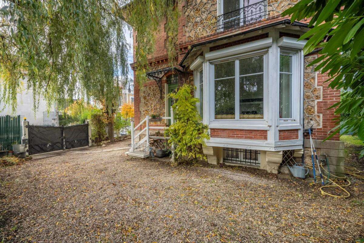 Maison à SAINT-LEU-LA-FORET