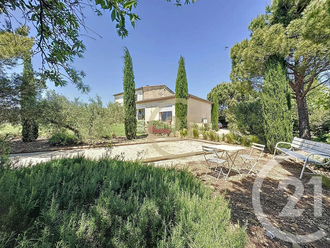 Maison à ROCHEFORT-DU-GARD