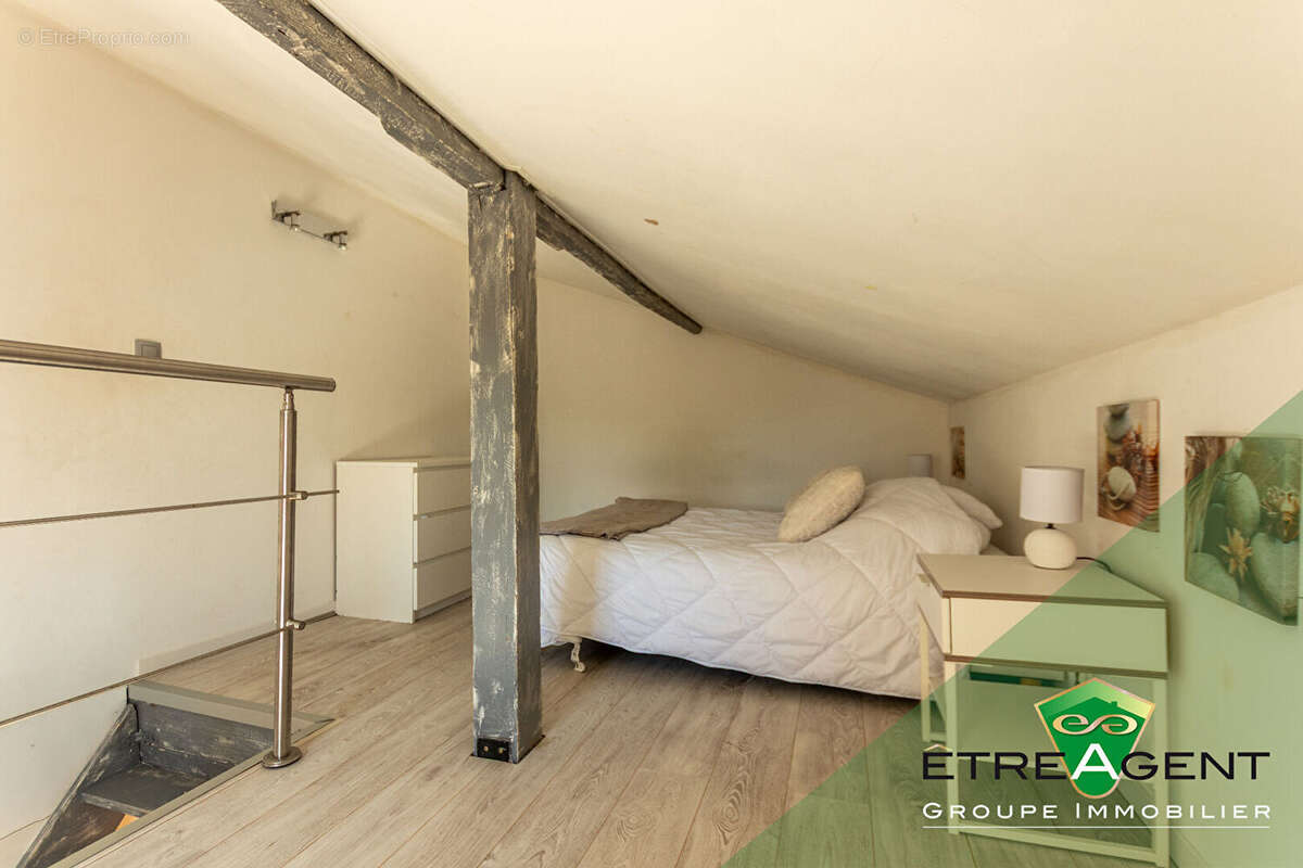 Appartement à L'HAY-LES-ROSES