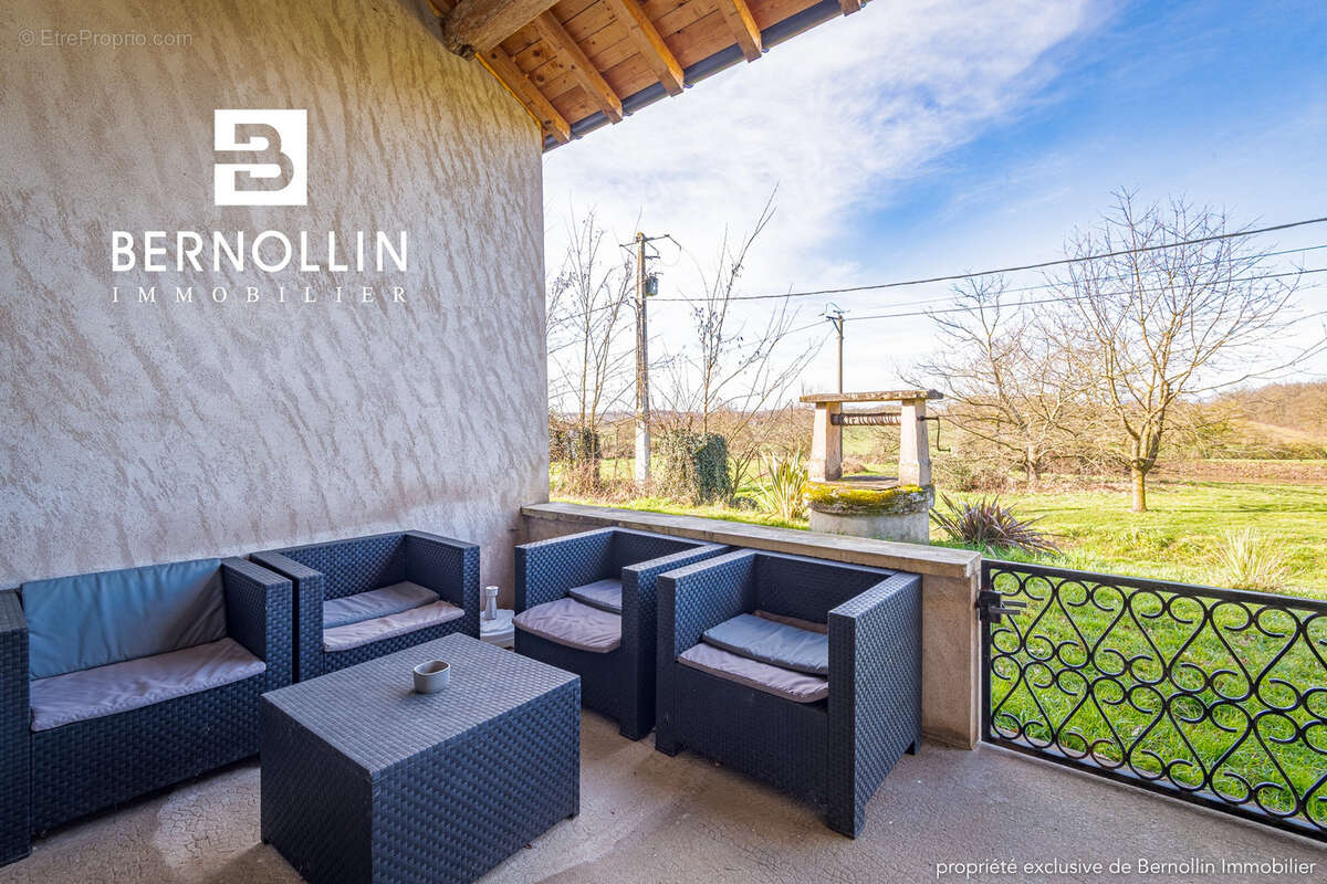 Maison à SAINT-JEAN-SUR-REYSSOUZE