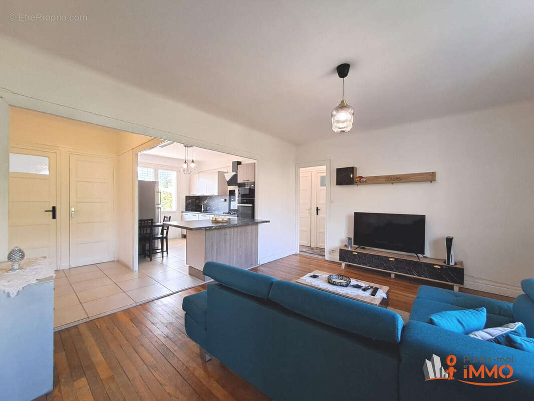 Appartement à SAINT-ETIENNE