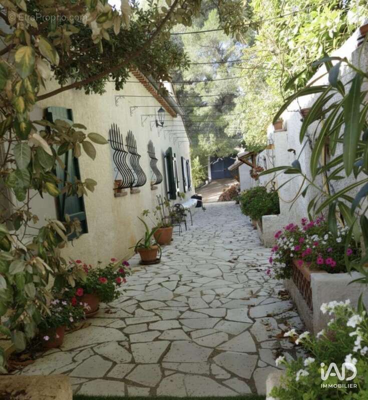 Photo 2 - Maison à DRAGUIGNAN