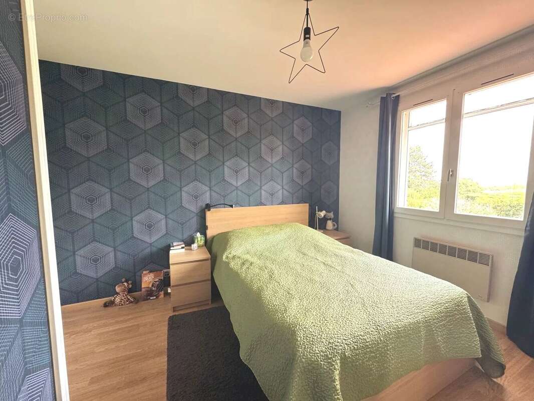 Maison familiale de 130 m² avec piscine à Pélussin - photo 7