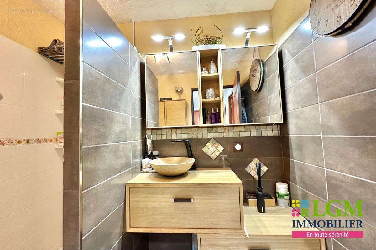 Appartement à PEROLS