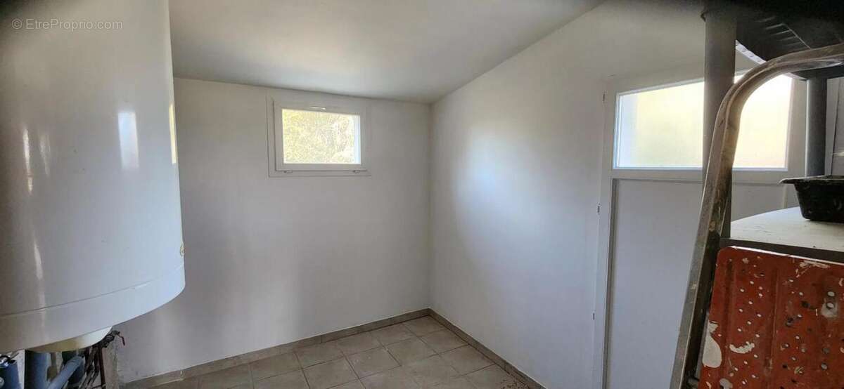 Maison à ESPONDEILHAN