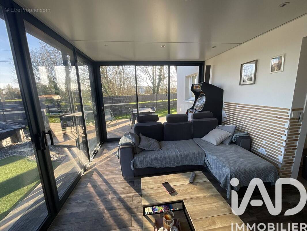 Photo 1 - Maison à PAREMPUYRE