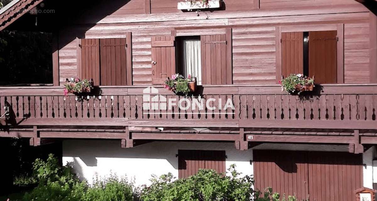 Maison à LES HOUCHES