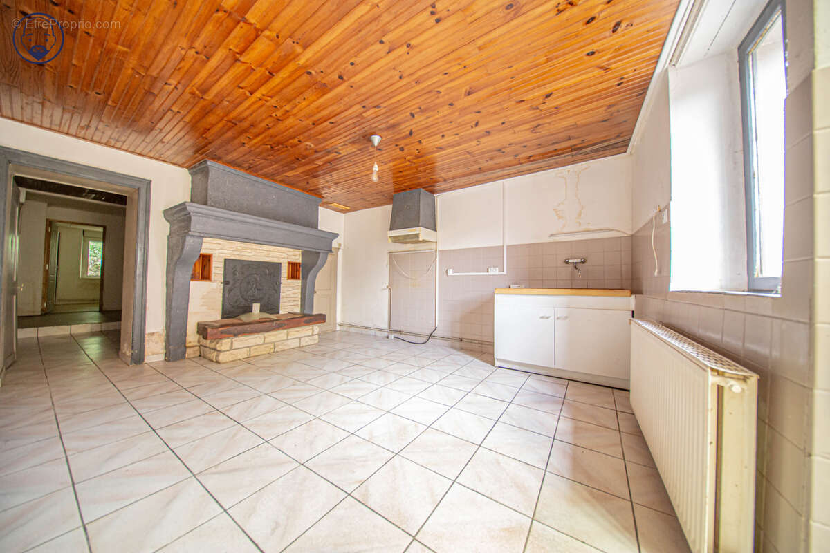 Maison de village a conforter proche ligny en barrois - photo 4