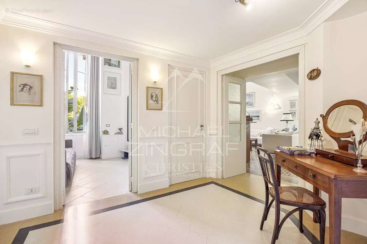 Appartement à BEAULIEU-SUR-MER