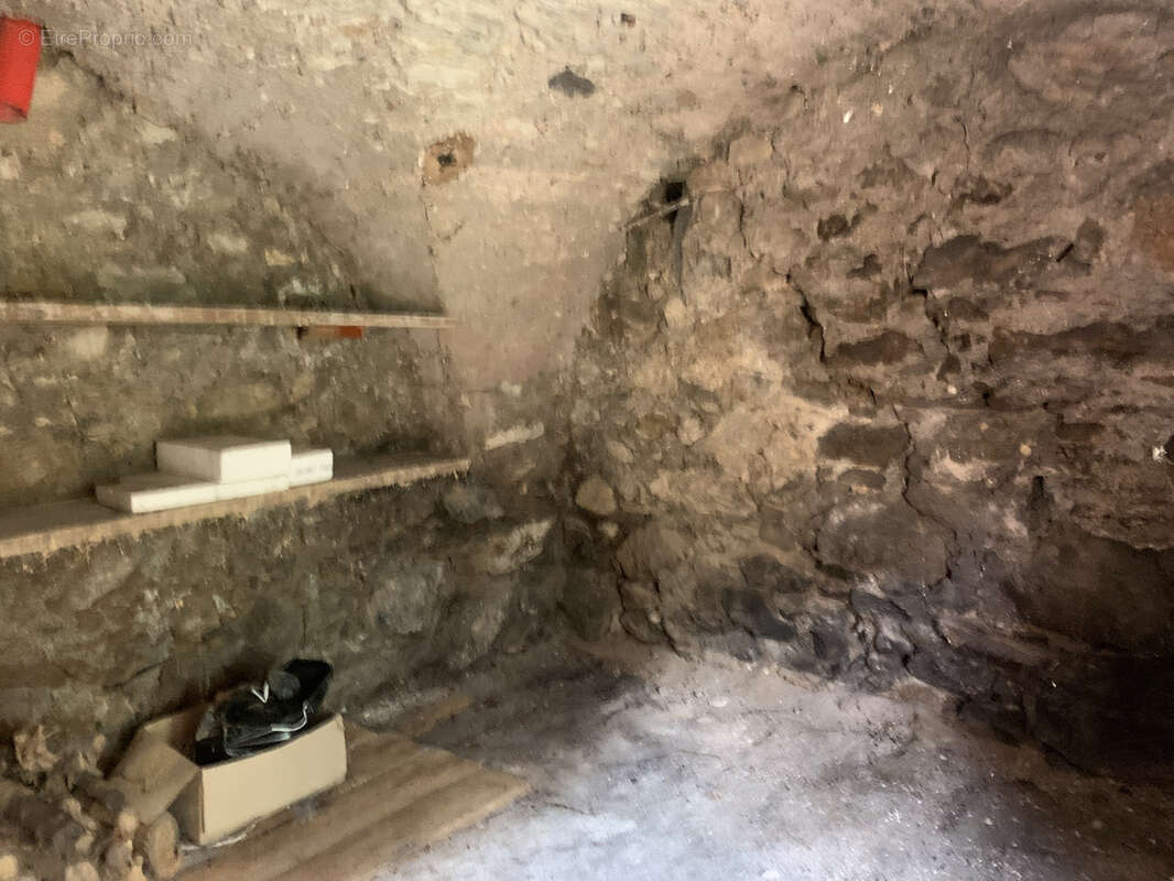 Maison à SAINT-MARCEL