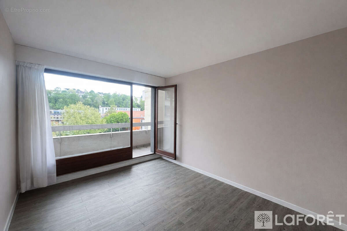 Appartement à SEVRES