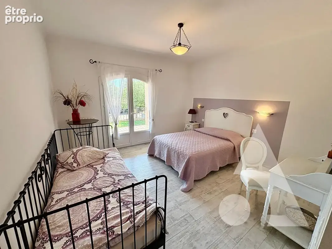 Superbe propriété à Flayosc, 10 pièces 240 m² sur plus de 6.500m² de terrain - photo 15