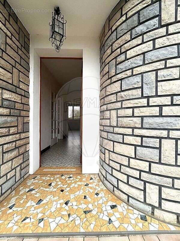 Maison à LA GUERCHE-SUR-L&#039;AUBOIS