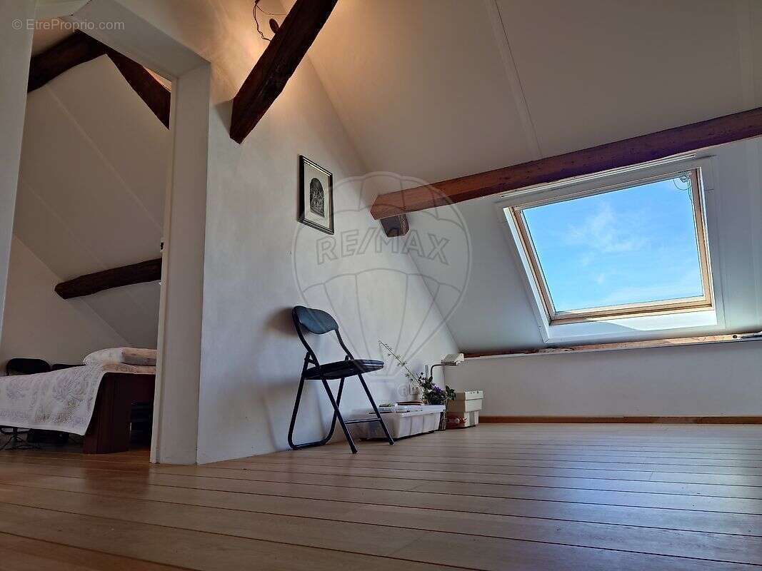 Maison à LAROCHEMILLAY