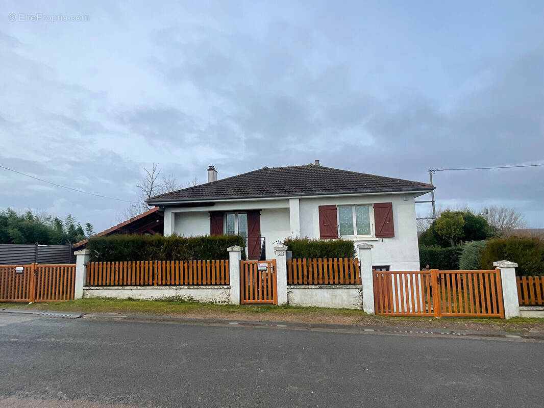 Maison à POUGUES-LES-EAUX