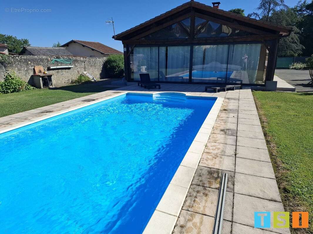 Prox SAINT GAUDENS: villa de plain-pied avec piscine su run terrain de 1215 m². - photo 16