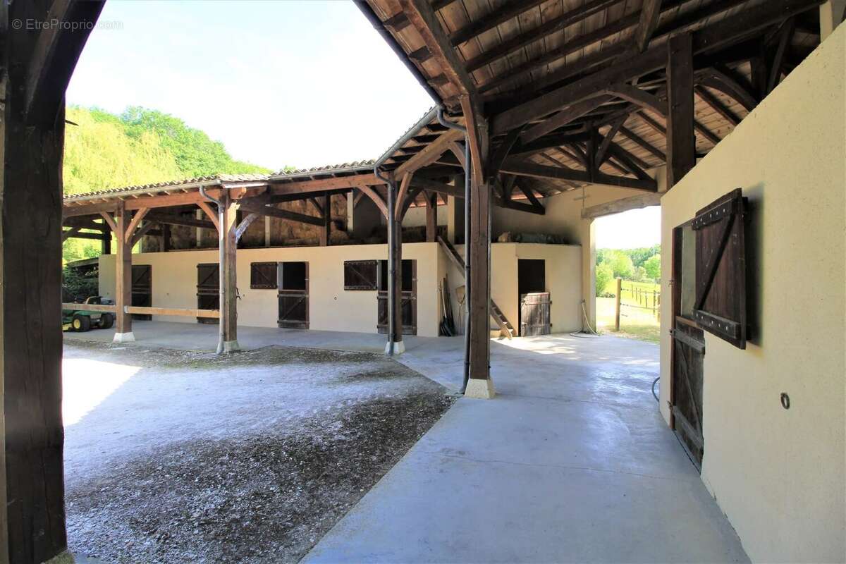 Maison à MONFLANQUIN