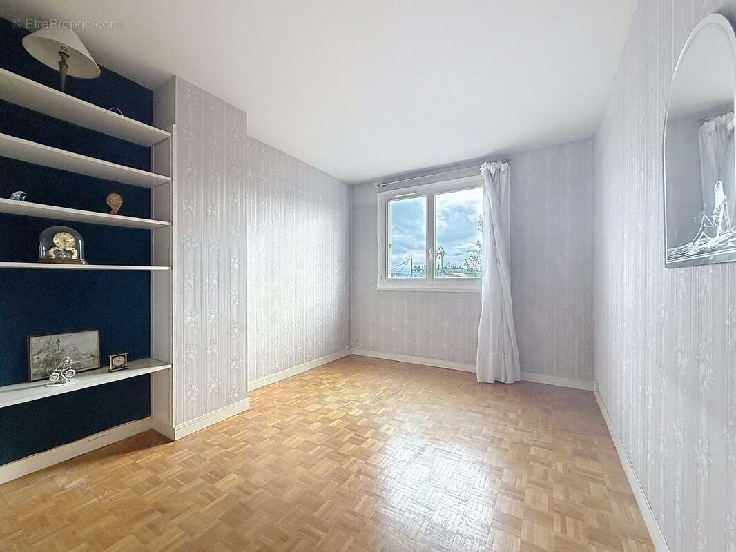 Appartement à SAINT-MAUR-DES-FOSSES
