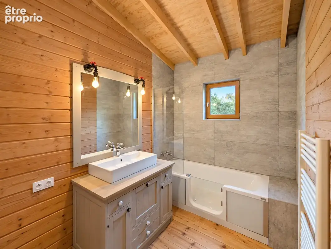 Chalet familial avec jardin arboré dans un environnement privilégié - photo 13