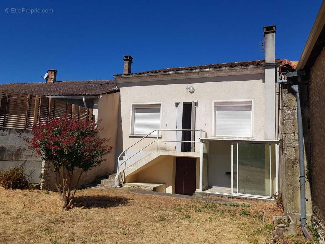 Photo 2 - Maison à CHEVANCEAUX