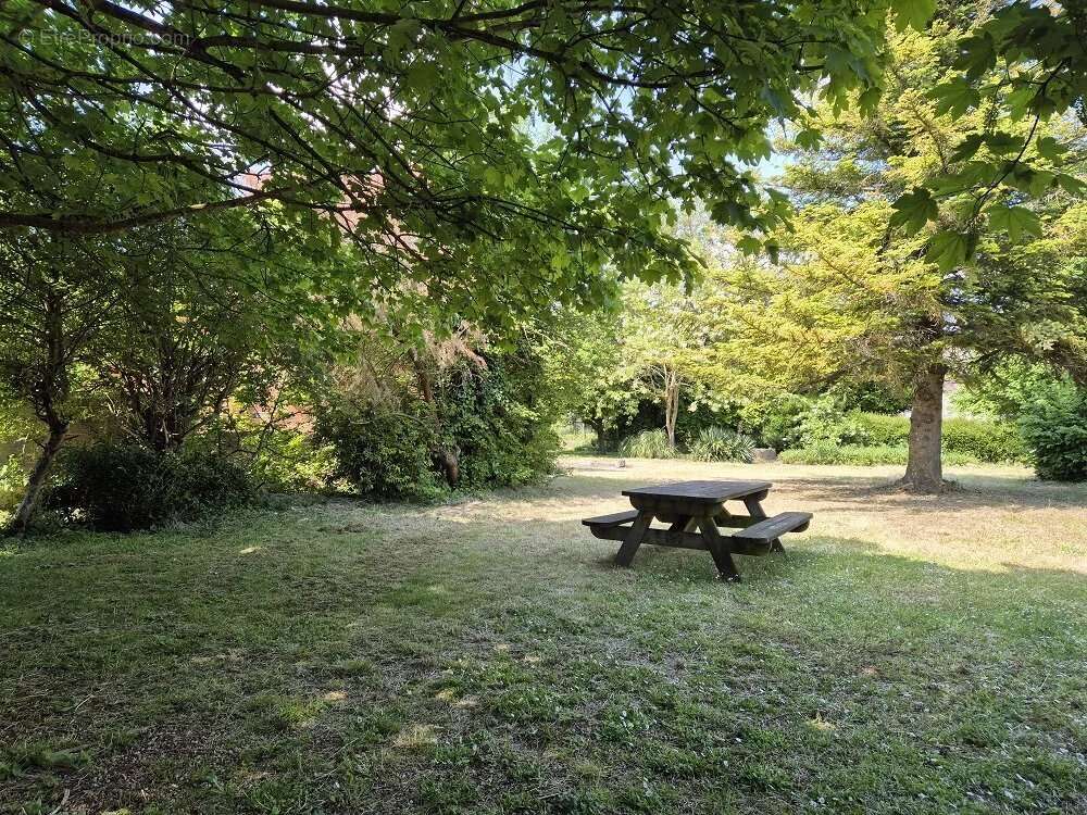 Maison à BEAUNE-LA-ROLANDE