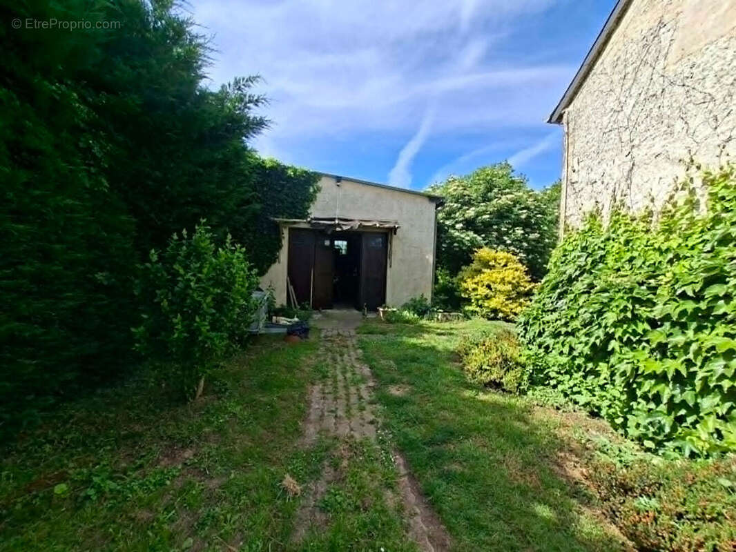 Maison à PLOMION