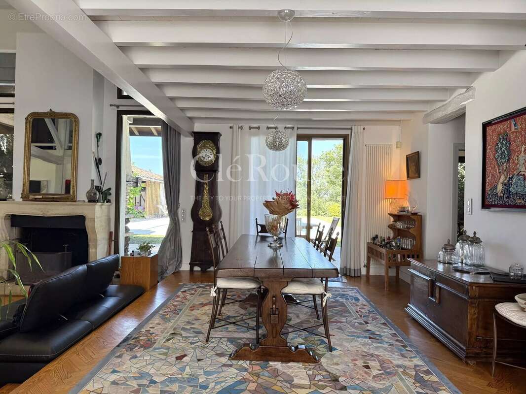 Maison à CASTELJALOUX