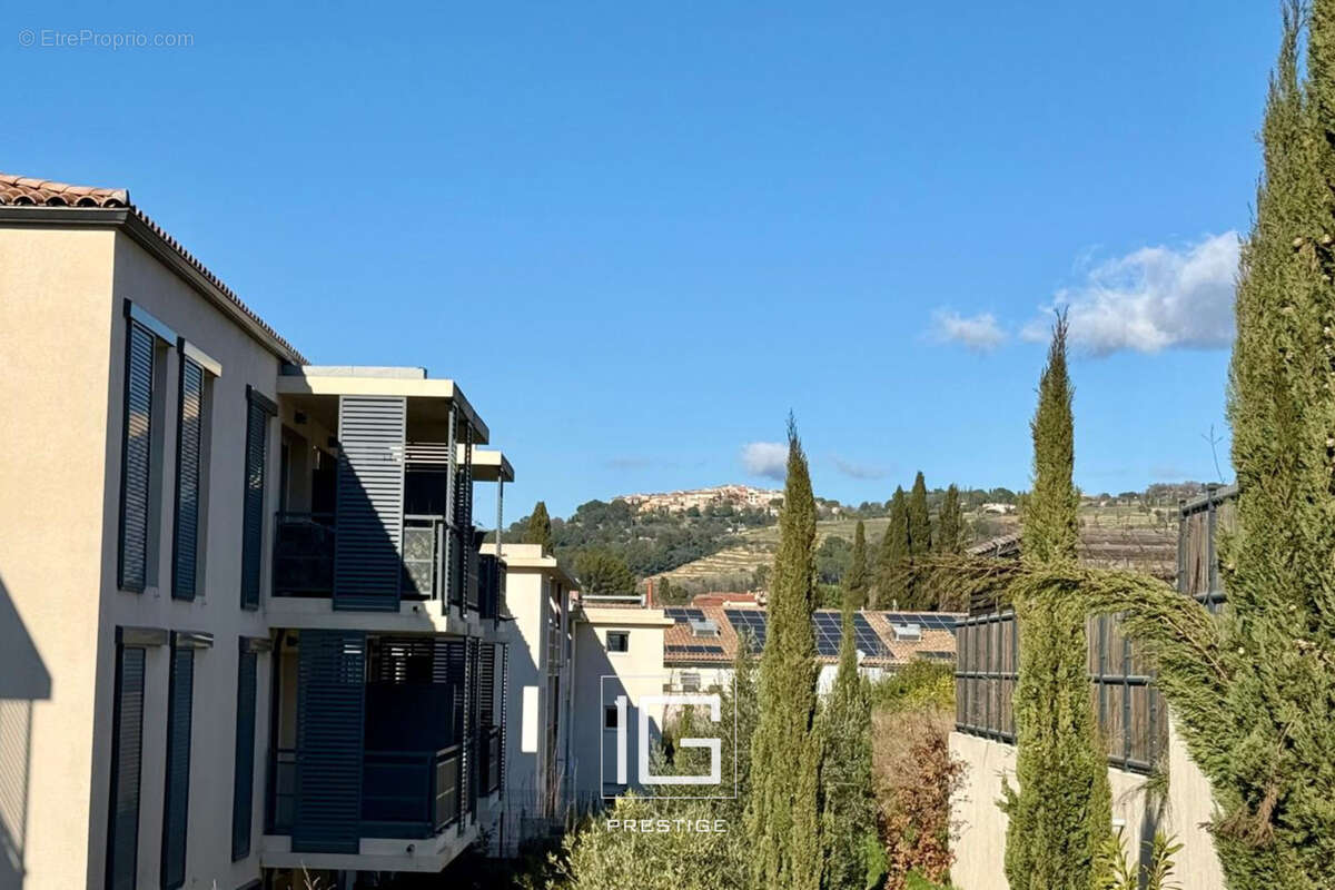 Appartement à LE CASTELLET