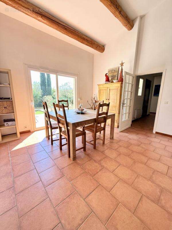 Maison à VACQUEYRAS