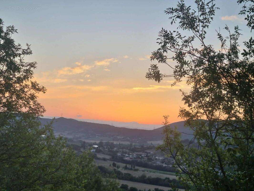 Maison à SAINT-VINCENT-DE-BARRES