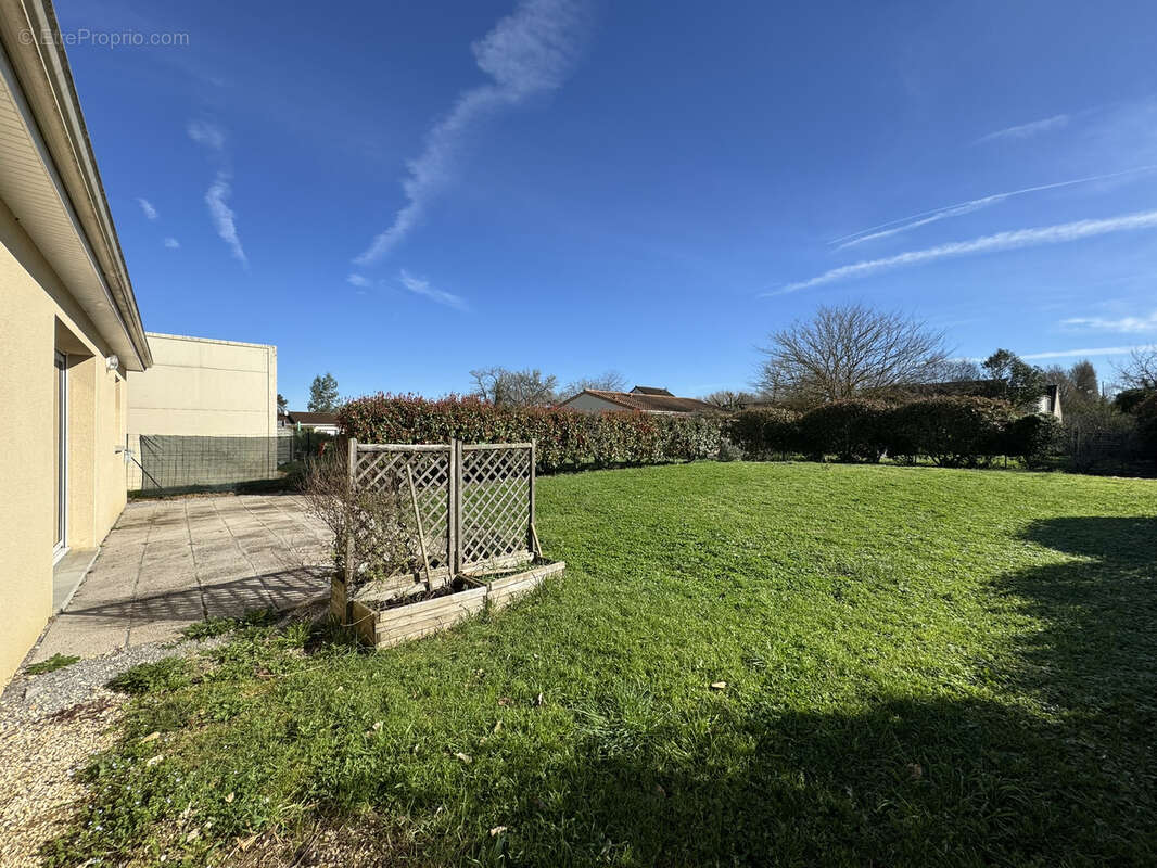 Maison à JAUNAY-CLAN