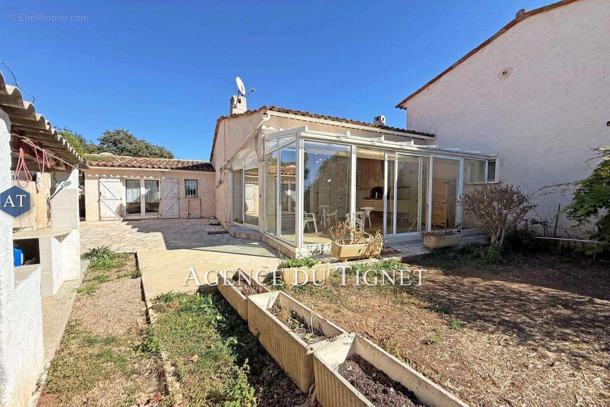 Maison à LE TIGNET