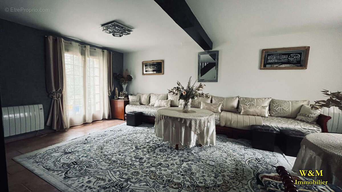 Maison à VIRY-CHATILLON