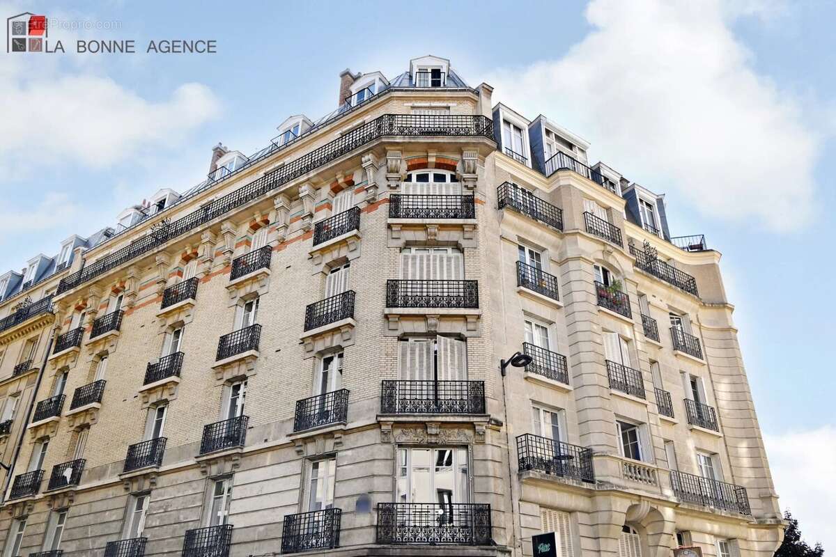 Appartement à PARIS-15E