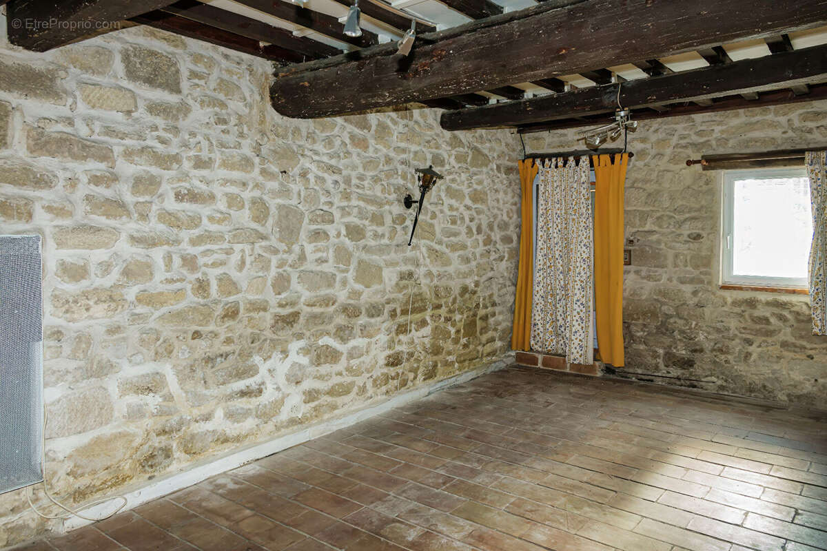 Maison à SAUVETERRE