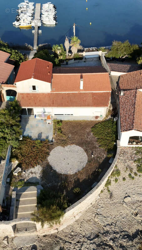 Maison d'exception en bord de mer   5 pièces   195 m2   Les Laurons, Martigues - photo 2