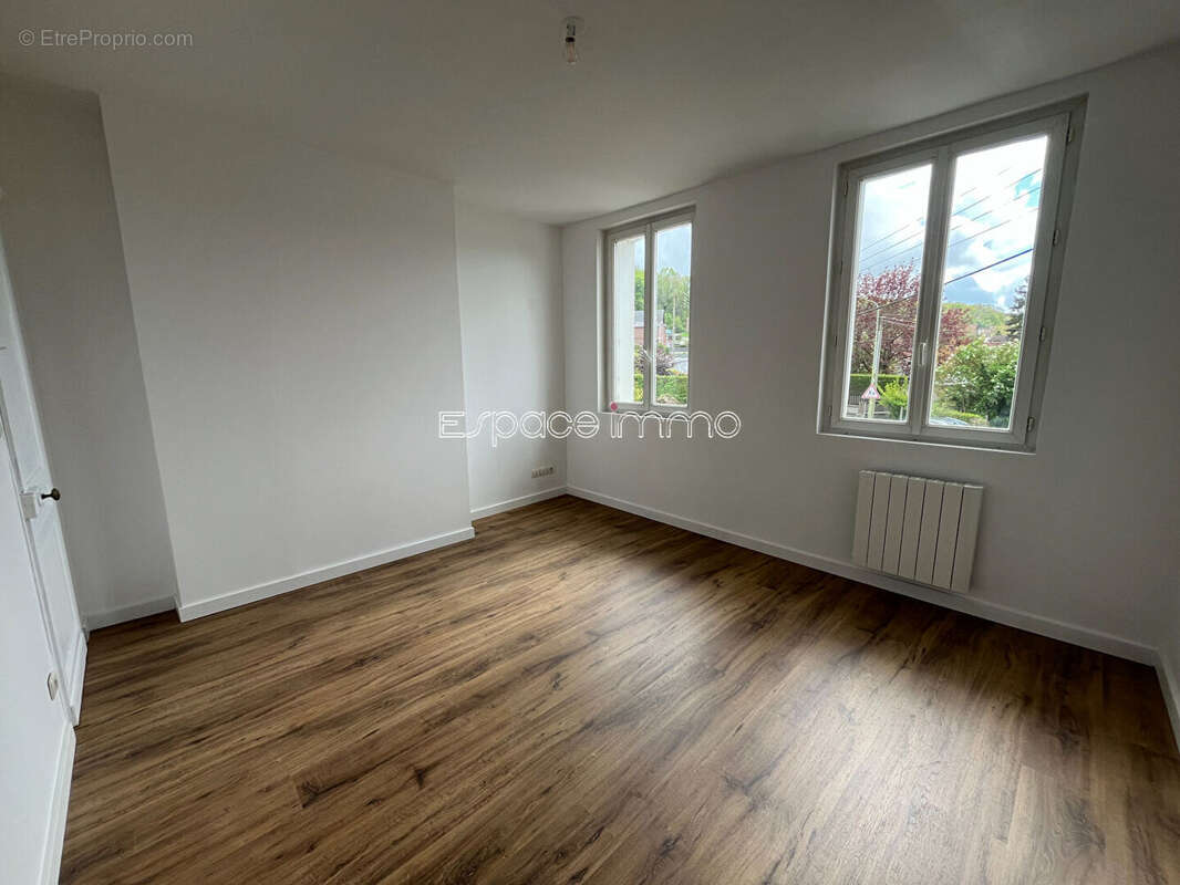 Ensemble immobilier vendu loué de deux maisons avec dépendances - 115m² - MONTVILLE - photo 4