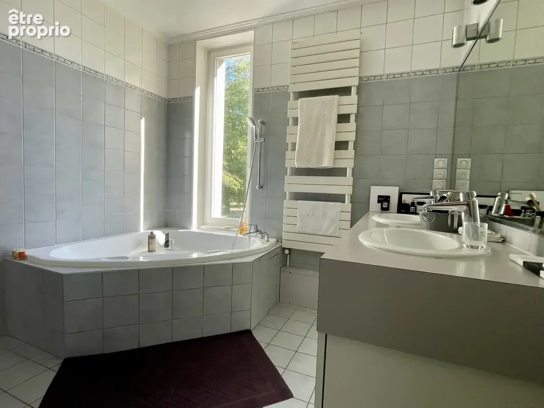 Propriété Indépendante 11 pièces sur 750 m2 de terrain clos de murs et arboré - photo 21