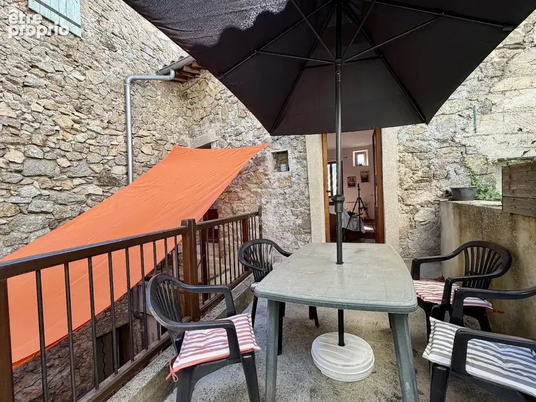 Maison de village avec terrasse, patio, studio indépendant et annexe - photo 20