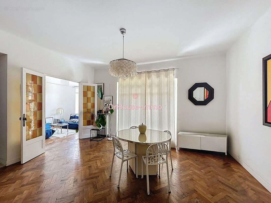 Appartement à MARSEILLE-7E