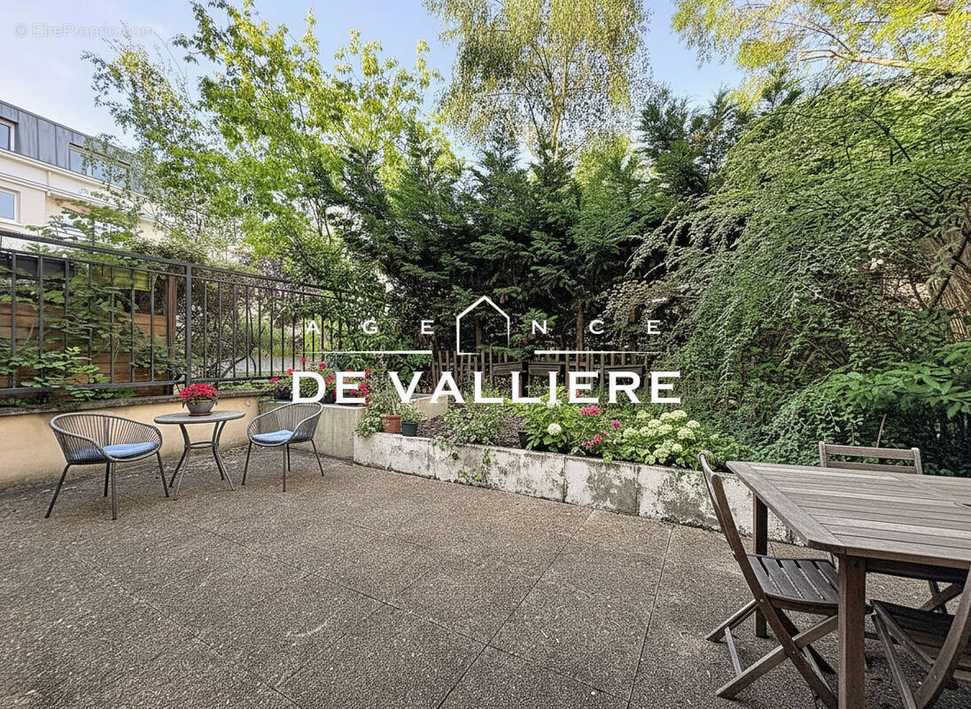 Appartement à NANTERRE