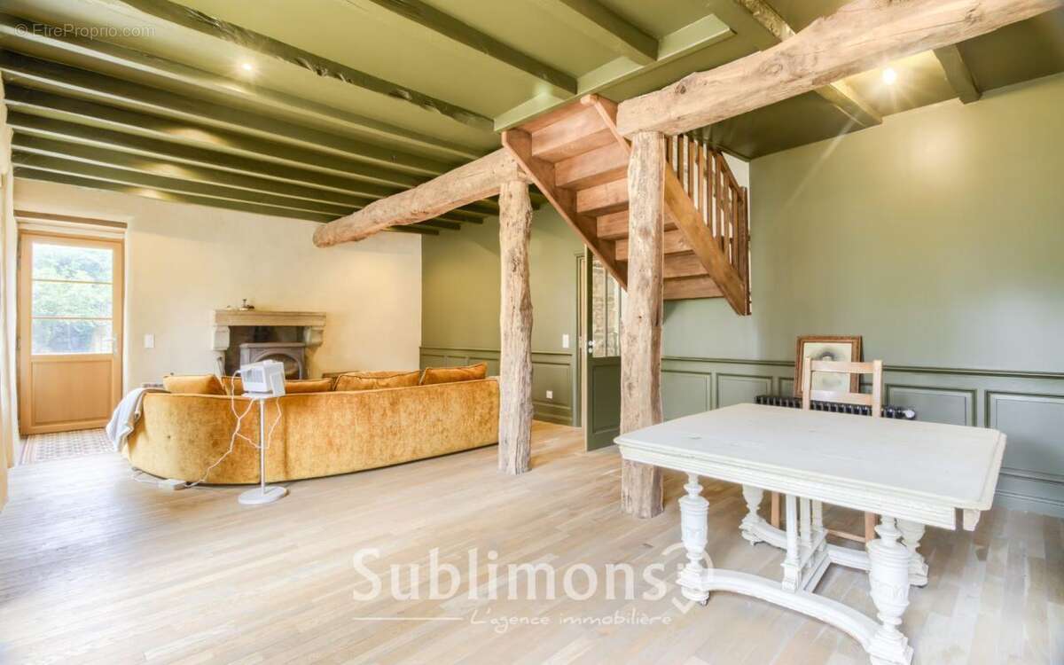 Maison à GRAND-CHAMP