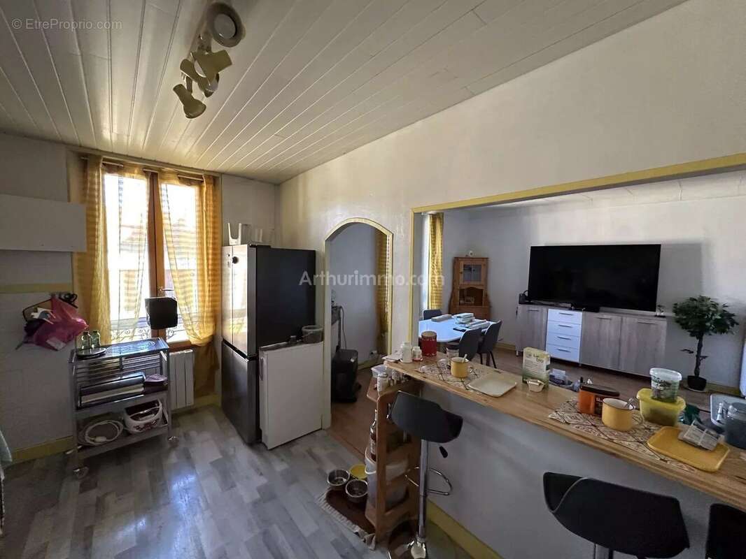 Appartement à SAINT-ANDRE-LES-ALPES