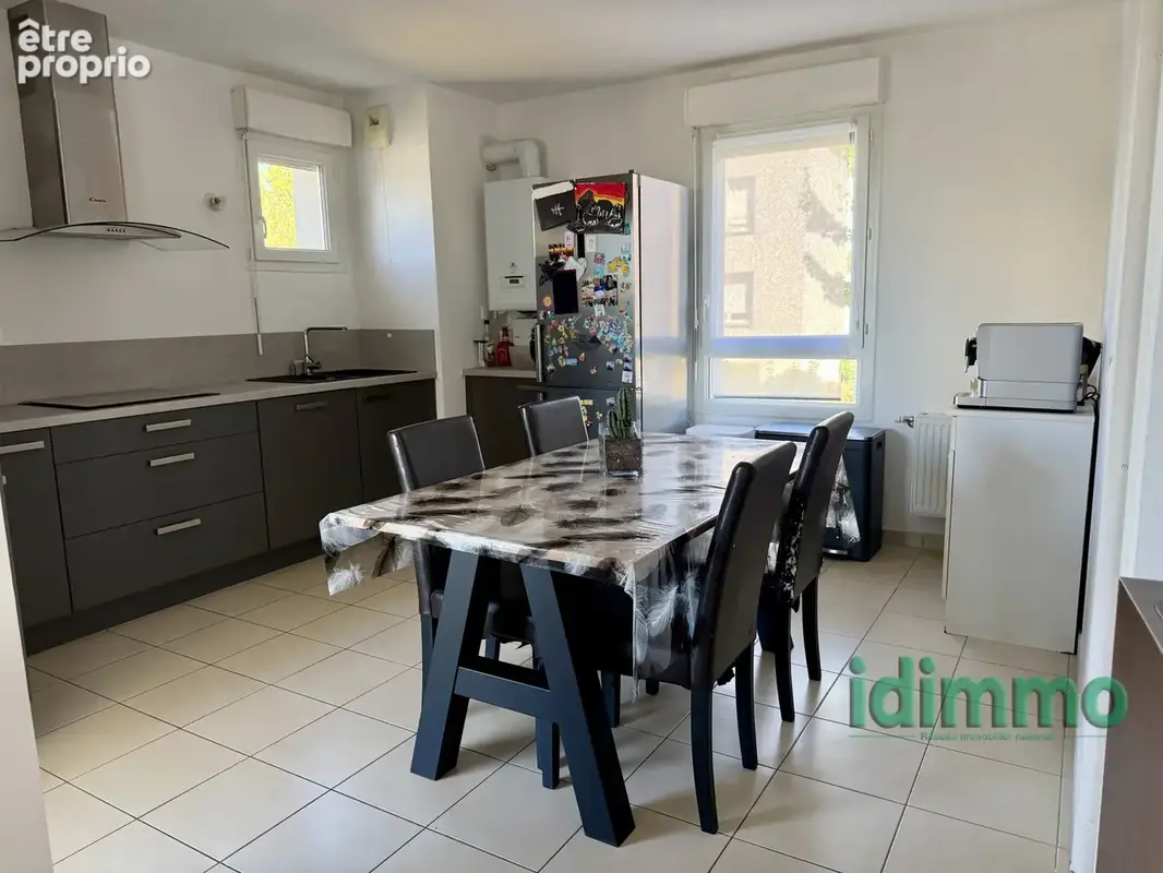 T4 de 74,92 avec Terrasse à MIONS Parking fermée - photo 4