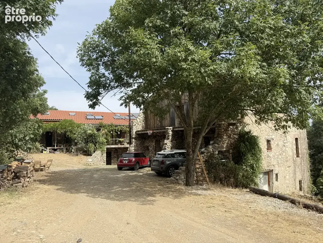 Propriété d’exception au cœur du Vallespir   Mas bioclimatique, dépendance à aménager, piscine et 5,2 hectares - photo 3