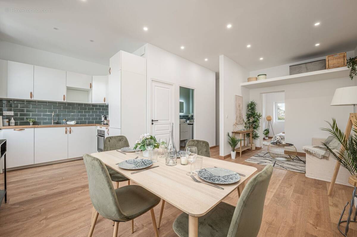 Appartement à MARSEILLE-8E