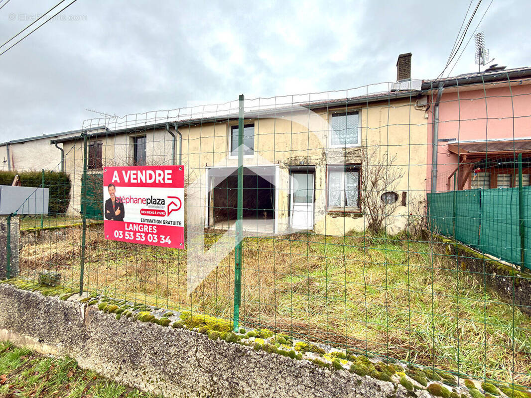 Maison à FRESNES-SUR-APANCE