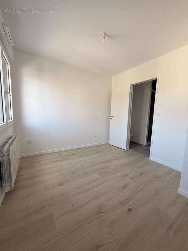 Appartement à PIERRE-BENITE