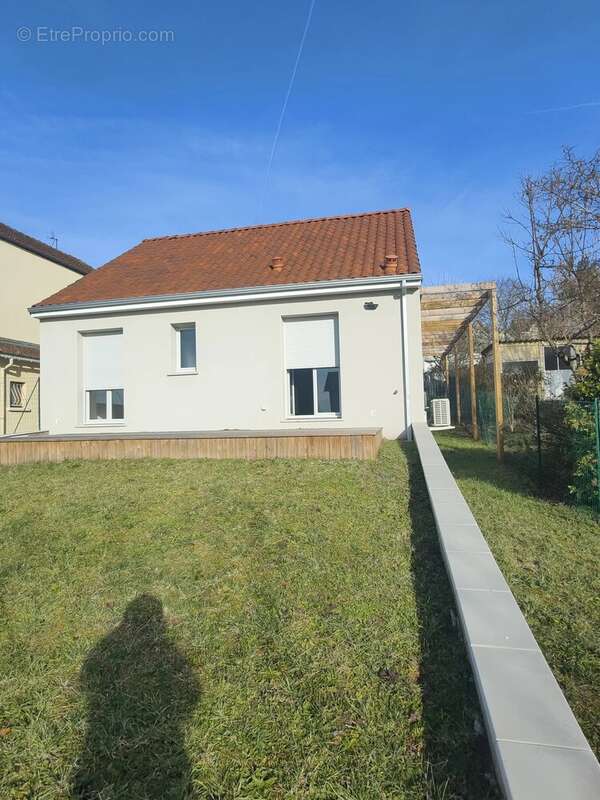 Maison à SAINT-JUNIEN